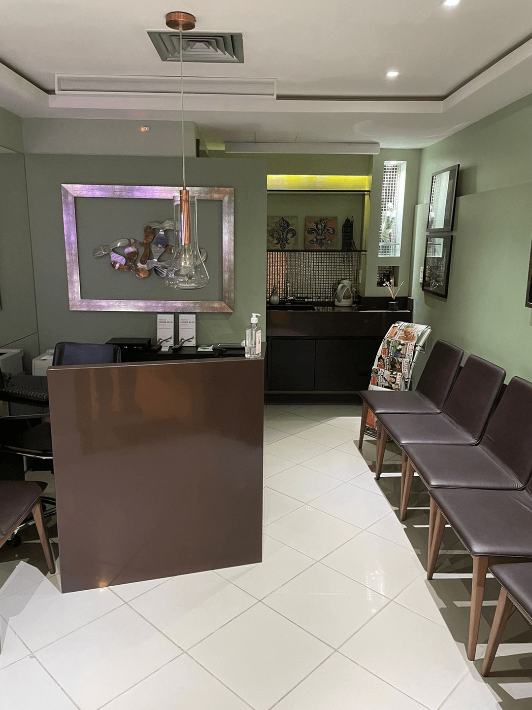 Recepção principal da clínica do Dr. José Carlos